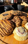 COOKIES CRUMBLE